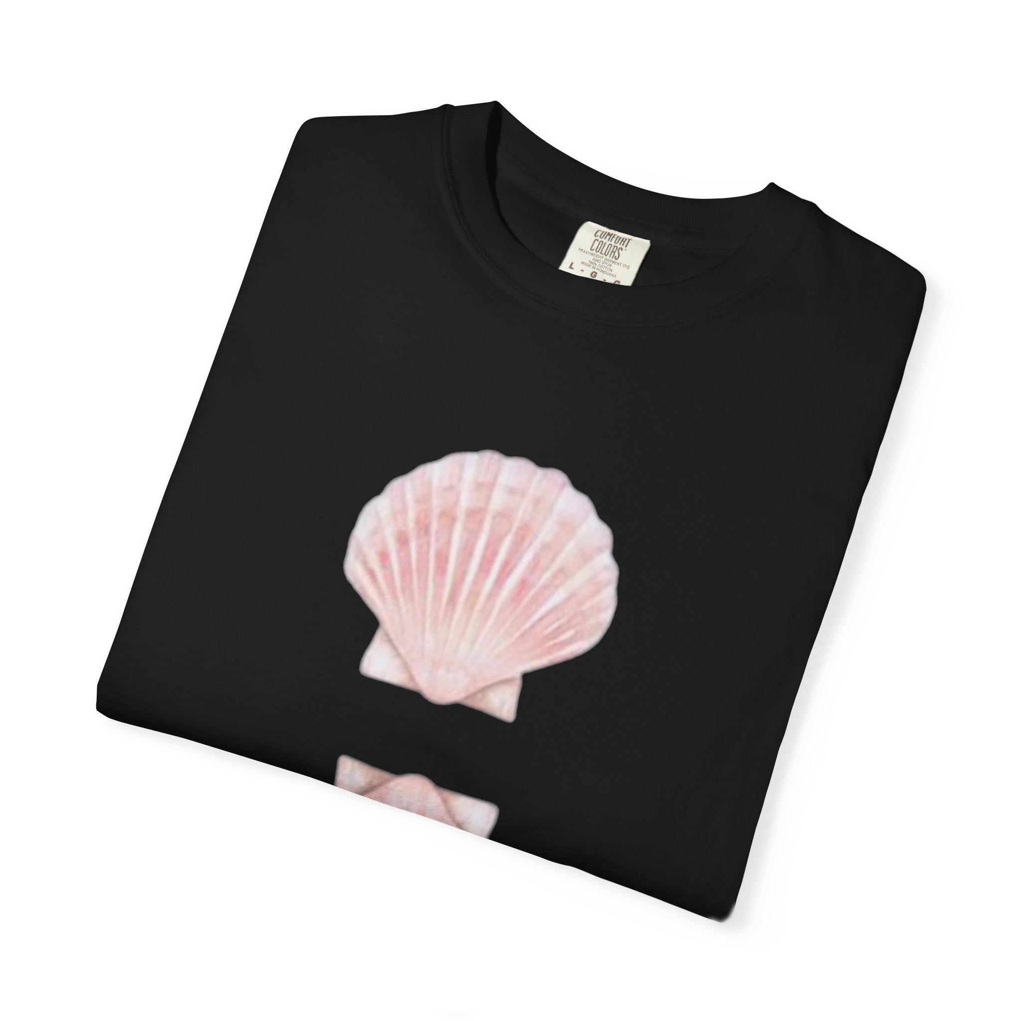 Seashell Mirror Graphic T-Shirt — Pink Shell Beach Tee